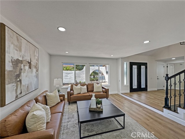 26862 Salazar Drive, Mission Viejo CA: https://media.crmls.org/medias/4ae7f3c5-ebb6-43cc-a902-43529e6057a0.jpg