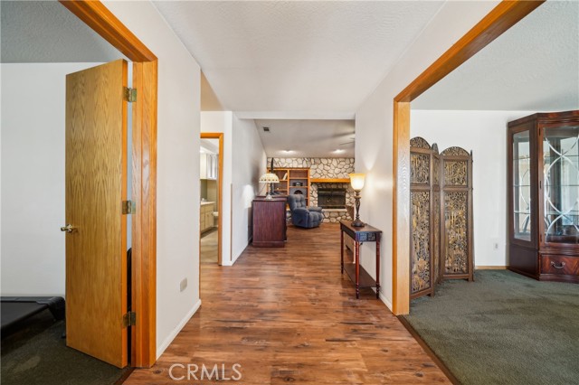 13319 Waco Ln, Apple Valley CA: https://media.crmls.org/medias/4ae804dc-4484-445d-b43d-8435d10f2506.jpg
