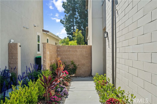 Detail Gallery Image 8 of 70 For 26288 Meadow Dr, San Juan Capistrano,  CA 92675 - 4 Beds | 4 Baths
