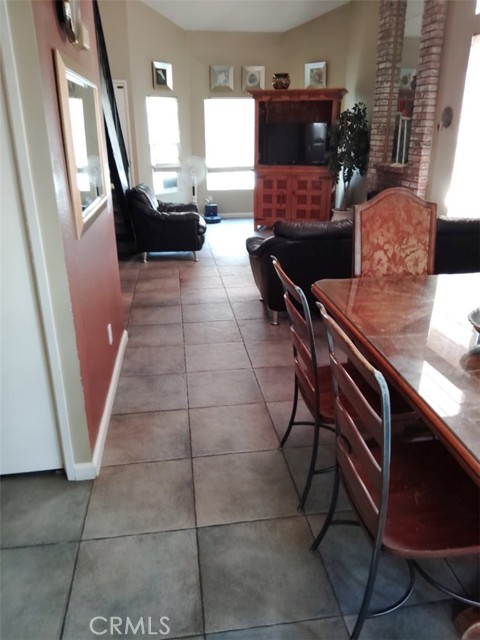 11537 Mount Hood Court, Rancho Cucamonga CA: https://media.crmls.org/medias/4ae9ebae-b608-480d-a0df-b80b4ebdf3f6.jpg