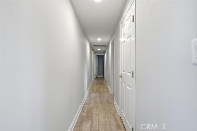 Detail Gallery Image 22 of 30 For 19833 Blythe, Winnetka,  CA 91306 - 3 Beds | 2 Baths