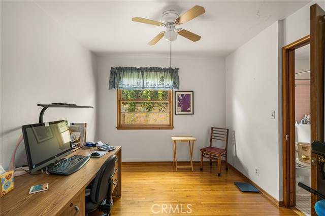 273 N Cleveland Street, Orange CA: https://media.crmls.org/medias/4aeadb92-b2e8-4320-bef3-33e32c66bcee.jpg