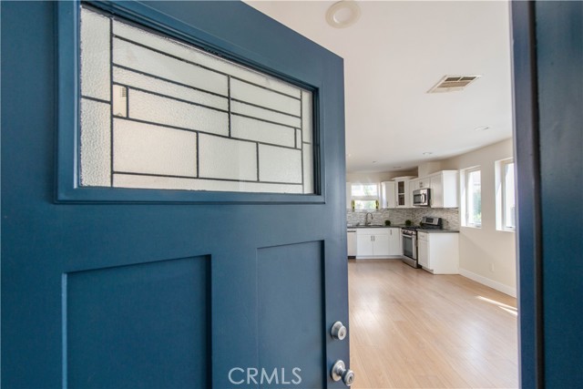 Detail Gallery Image 3 of 20 For 635 N Harvard Bld #635.75,  Los Angeles,  CA 90004 - 2 Beds | 1 Baths