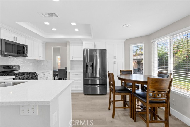 Detail Gallery Image 21 of 75 For 2488 W Summerset Dr, Rialto,  CA 92377 - 4 Beds | 3 Baths