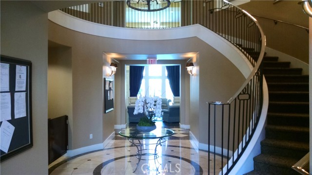 3139 Watermarke Place, Irvine CA: https://media.crmls.org/medias/4aebf9af-de6e-45e7-9ec4-2a73ed67a6d7.jpg