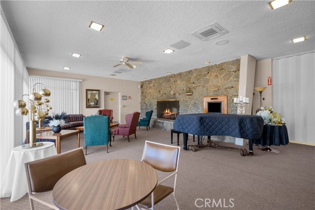 Detail Gallery Image 36 of 36 For 19156 Avenue of the Oaks #B,  Newhall,  CA 91321 - 2 Beds | 1/1 Baths