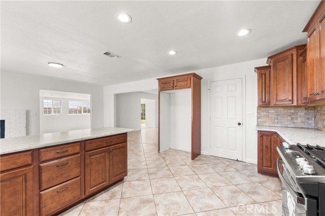 Detail Gallery Image 18 of 43 For 20220 Sears Dr, Tehachapi,  CA 93561 - 3 Beds | 2 Baths