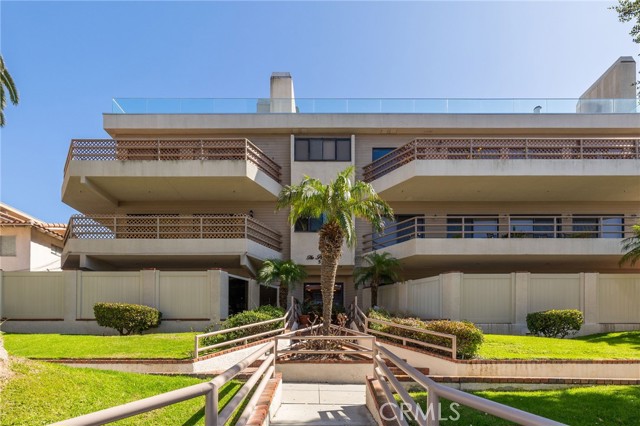 512 Esplanade, Redondo Beach, California 90277, 2 Bedrooms Bedrooms, ,2 BathroomsBathrooms,Residential,Sold,Esplanade,SB23191083