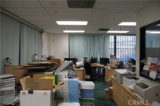 440 Cloverleaf Dr., Baldwin Park, California 91706, ,Commercial Lease,For Rent,440 Cloverleaf Dr.,CRWS24166187