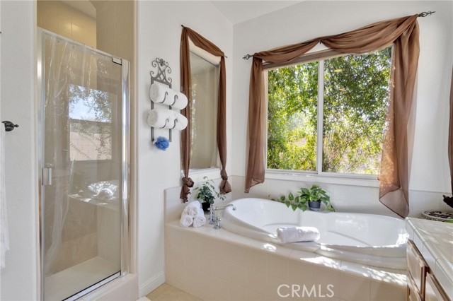 Detail Gallery Image 40 of 75 For 12916 Hyperion Ln, Apple Valley,  CA 92308 - 5 Beds | 3/1 Baths