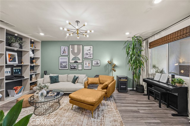 1752 Cayton Loop, West Covina CA: https://media.crmls.org/medias/4af0a7be-924c-4de9-8def-bfad9bf5778f.jpg