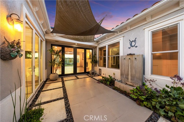 58 Victoria, Newport Beach CA: https://media.crmls.org/medias/4af0b30a-be1f-4d68-a9b6-918aca0599d4.jpg