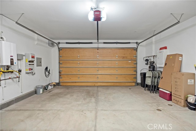 79 Rossmore, Irvine CA: https://media.crmls.org/medias/4af1d51b-254f-42cb-b34e-23fca0781f6d.jpg