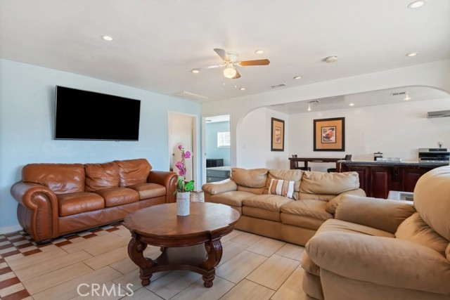 Detail Gallery Image 3 of 18 For 23475 Stafford St, Perris,  CA 92570 - 4 Beds | 2 Baths