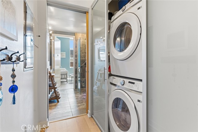 Detail Gallery Image 33 of 42 For 4080 Glencoe Ave #222,  Marina Del Rey,  CA 90292 - 2 Beds | 2 Baths