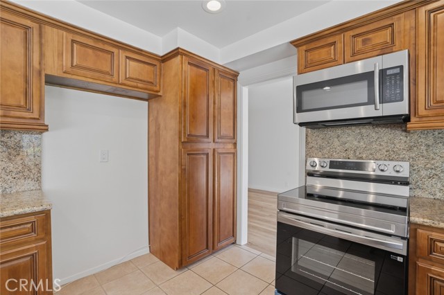14652 Devonshire Avenue, Tustin CA: https://media.crmls.org/medias/4af2da8b-1559-42e8-b514-93f7efa02dd9.jpg