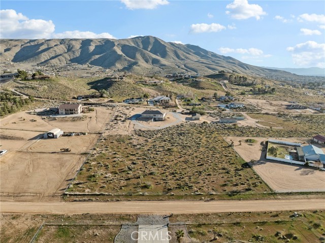 Detail Gallery Image 12 of 70 For 21972 Ocotillo Way, Apple Valley,  CA 92308 - 3 Beds | 2/1 Baths