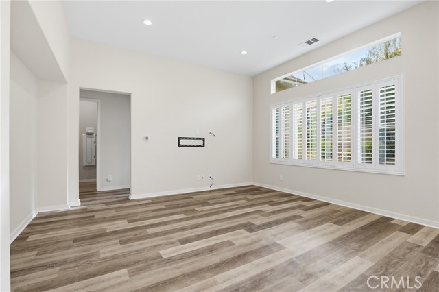 25110 Citron Ln, Los Angeles County, CA 91387 photo 17