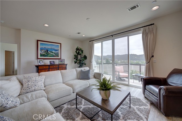 Detail Gallery Image 23 of 53 For 111 Ralph Beck Ln, Arroyo Grande,  CA 93420 - 3 Beds | 3/1 Baths