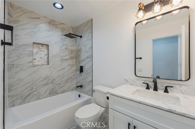 11431 Lee Lane, El Monte CA: https://media.crmls.org/medias/4af3c3b0-9d79-4a26-8eeb-7eeacac65e88.jpg