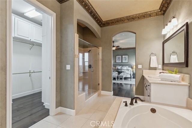 Detail Gallery Image 23 of 61 For 4918 W Bluff, Fresno,  CA 93722 - 5 Beds | 3/1 Baths