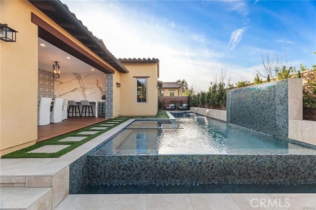 77 Sunset Cove, Irvine CA: https://media.crmls.org/medias/4af3d0d5-daa0-40ad-bf59-6dcaf5564442.jpg