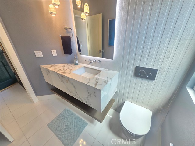 2524 Elden Avenue, Costa Mesa CA: https://media.crmls.org/medias/4af58293-c6a8-4def-9fcf-54220a0dd37e.jpg