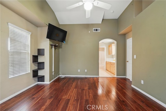 Detail Gallery Image 25 of 51 For 6134 Clara St, Bell Gardens,  CA 90201 - 4 Beds | 2/1 Baths