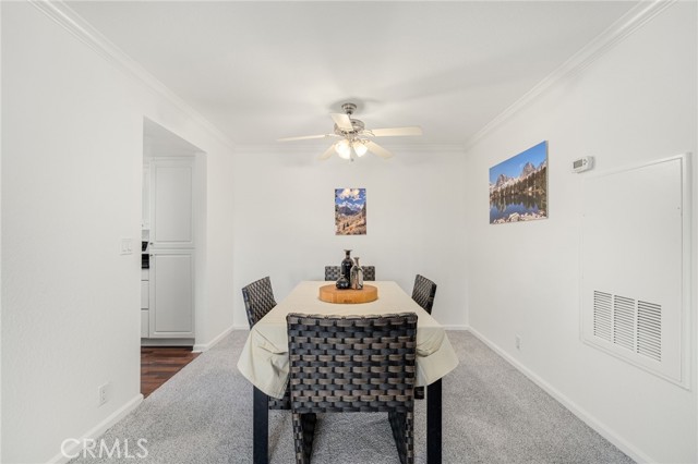 25521 Indian Hill Ln, Laguna Hills CA: https://media.crmls.org/medias/4af60bc2-3c92-4845-bc5a-ed5b54850646.jpg
