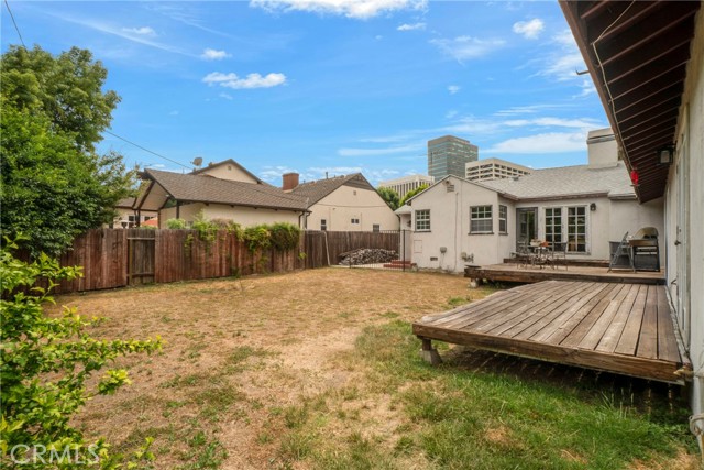 4622 Burnet Avenue, Sherman Oaks CA: https://media.crmls.org/medias/4af70f6e-5078-4176-b250-a3790f1d5ff3.jpg