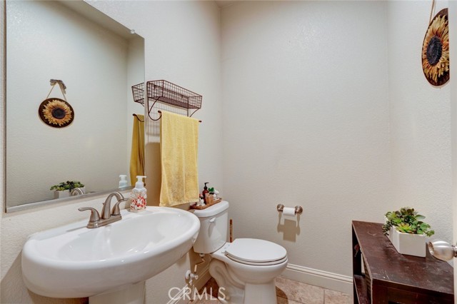 Detail Gallery Image 29 of 37 For 1047 Golden Leaf Dr, Livingston,  CA 95334 - 4 Beds | 3/1 Baths