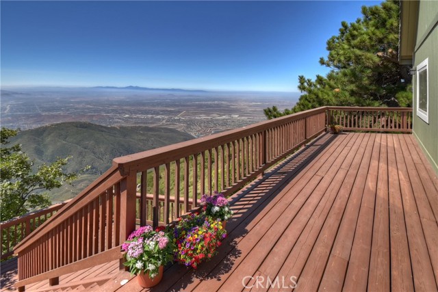 Detail Gallery Image 8 of 44 For 22665 Valley View Dr, Crestline,  CA 92325 - 4 Beds | 3 Baths
