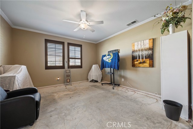 Detail Gallery Image 5 of 28 For 28675 Suffolk Downs, Moreno Valley,  CA 92555 - 6 Beds | 3/1 Baths