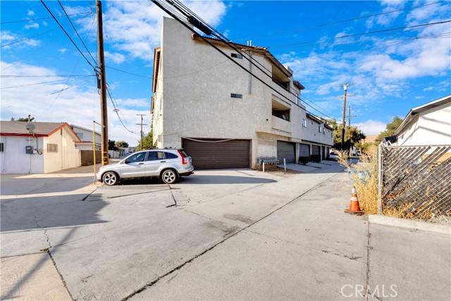 Detail Gallery Image 2 of 10 For 2121 El Paseo, Alhambra,  CA 91803 - – Beds | – Baths