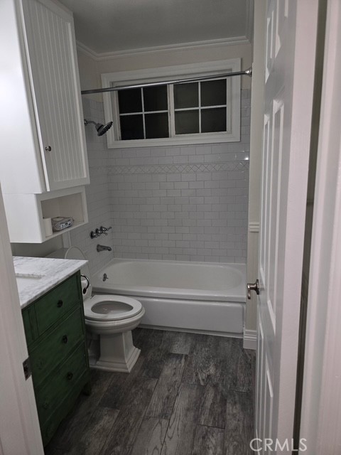 22509 Saticoy St. photo 20