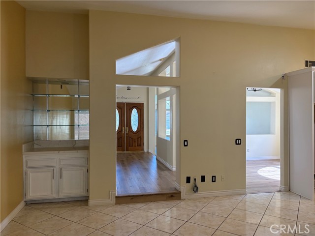 Detail Gallery Image 20 of 52 For 3834 N Silver Tree Ct, Rialto,  CA 92377 - 4 Beds | 2 Baths