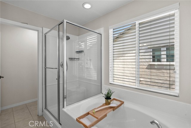 Detail Gallery Image 24 of 33 For 28240 N via Sonata Dr, Valencia,  CA 91354 - 3 Beds | 2/1 Baths
