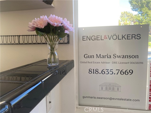 7738 Via Napoli, Burbank CA: https://media.crmls.org/medias/4afca20a-4a8a-492a-acc9-04910130e5f9.jpg