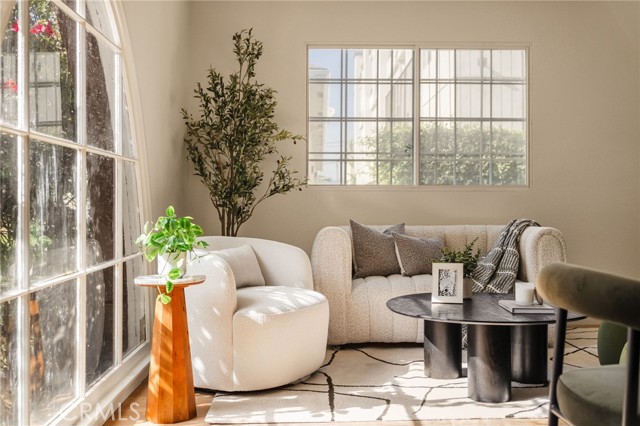 Detail Gallery Image 4 of 38 For 3517 Ellsworth, Los Angeles,  CA 90026 - 2 Beds | 1 Baths