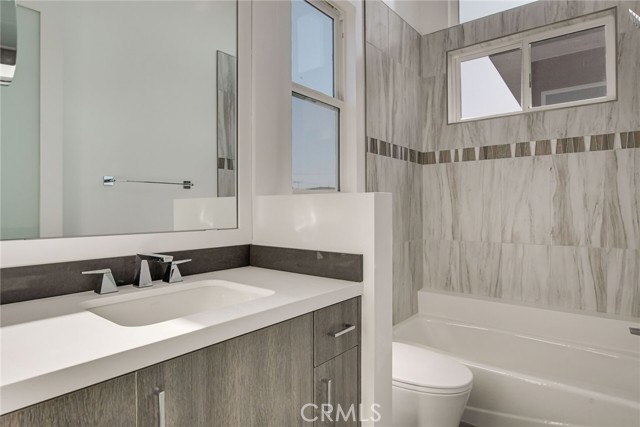 PRIVATE BATH ADJ BEDROOM 3