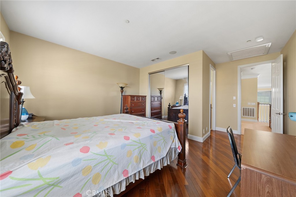 MLS #WS26176825 image #59