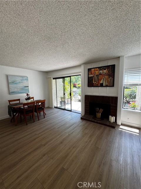 Detail Gallery Image 20 of 31 For 5760 Owensmouth Ave #28,  Woodland Hills,  CA 91367 - 2 Beds | 1/1 Baths