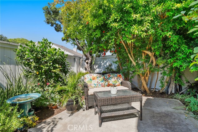 226 Greenmoor, Irvine CA: https://media.crmls.org/medias/4afe5329-87d0-488a-a5e1-445b011794b7.jpg