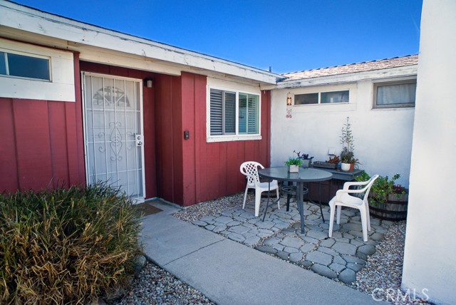 Detail Gallery Image 2 of 15 For 13232 Desmond St, Pacoima,  CA 91331 - 3 Beds | 1/1 Baths