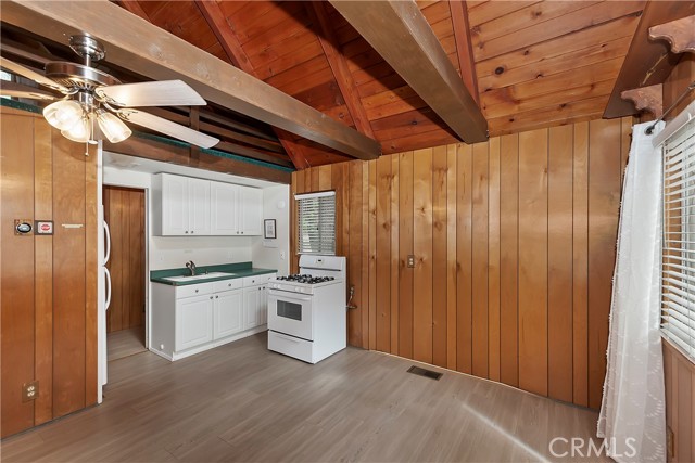 Detail Gallery Image 11 of 35 For 1168 S Sheephorn Rd, Big Bear City,  CA 92314 - 2 Beds | 1 Baths