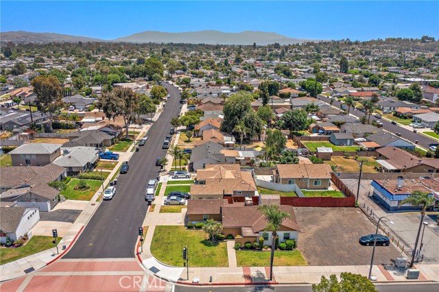 Image 20 of 25 For 700 Brea Boulevard