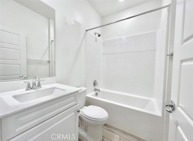 150 Unity, Irvine CA: https://media.crmls.org/medias/4b000fb0-3709-4588-8cf5-4719132dd134.jpg