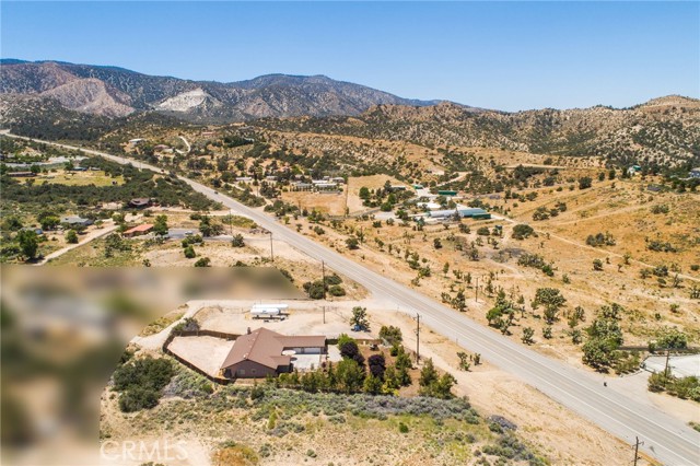 7575 Rancho Road, Wrightwood CA: https://media.crmls.org/medias/4b003dbe-20f4-45bb-9205-dcebb6c0725d.jpg