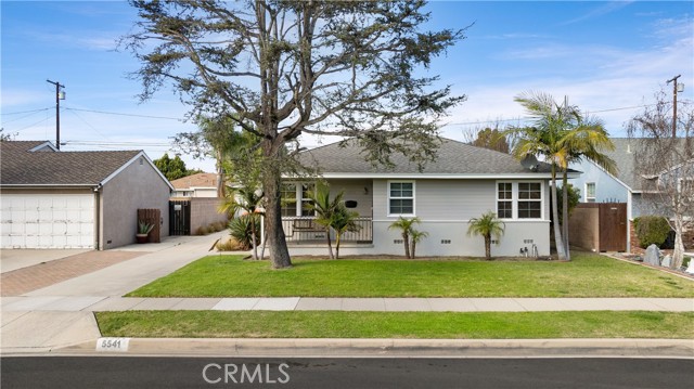 5541 Peabody Street, Long Beach, California 90808, 2 Bedrooms Bedrooms, ,1 BathroomBathrooms,Single Family Residence,For Sale,Peabody,OC25030658