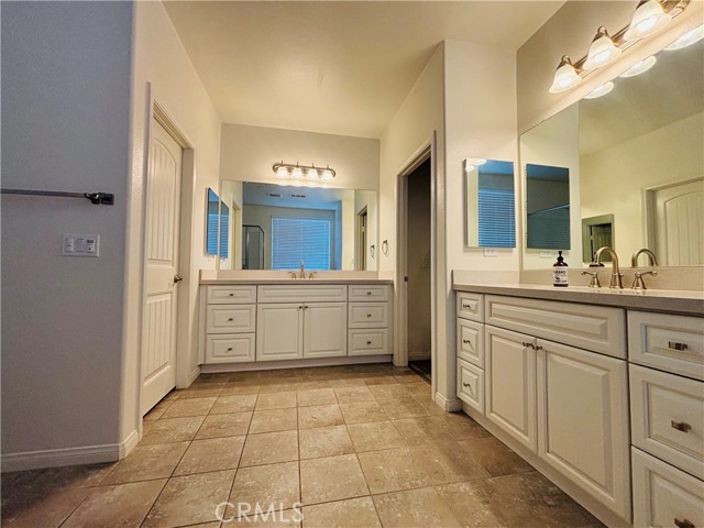 1466 Elliott Court, Redlands CA: https://media.crmls.org/medias/4b006aa2-9c86-4da6-aca0-ba76092d084d.jpg